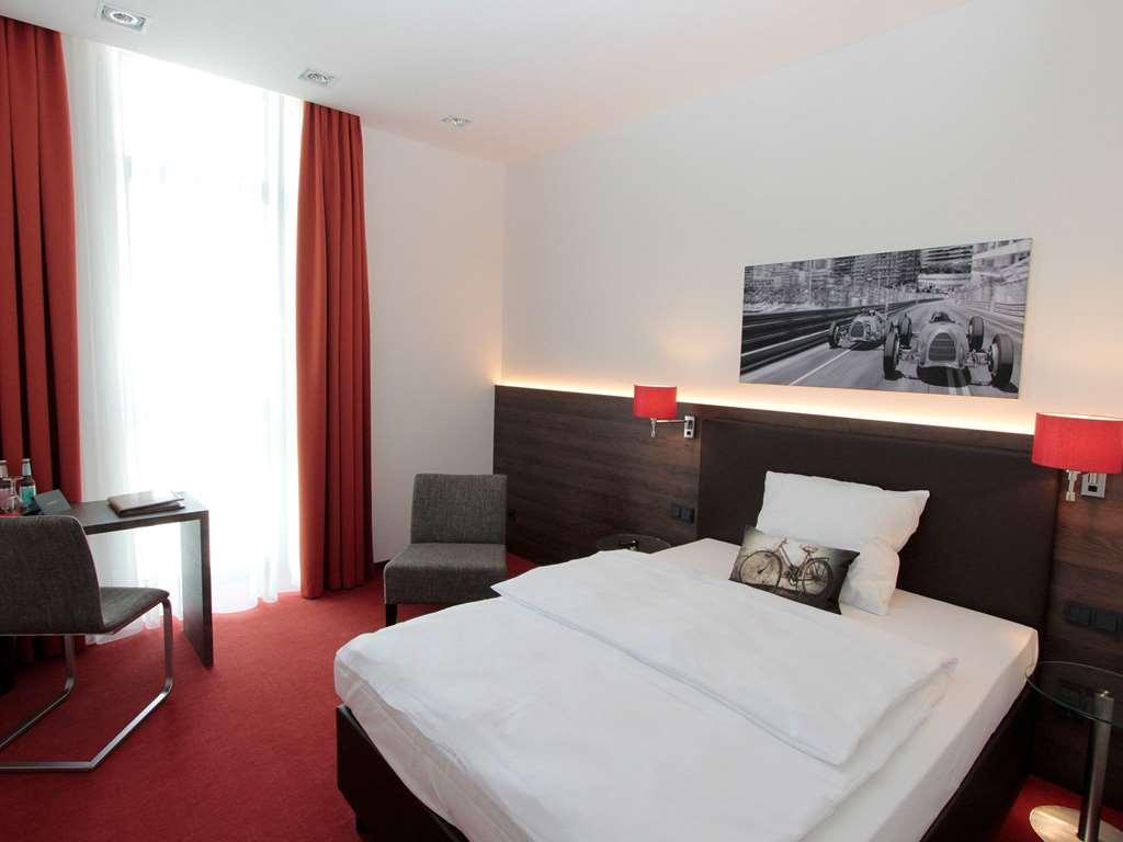 The Classic Oldtimer Hotel Ingolstadt Pokoj fotografie